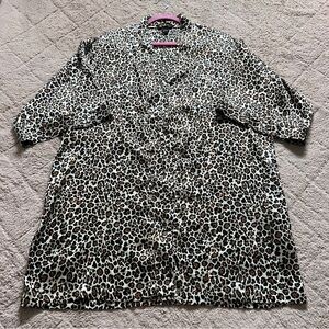 Victoria's Secret Leopard Print Satin Robe Women's Size‎ S/M